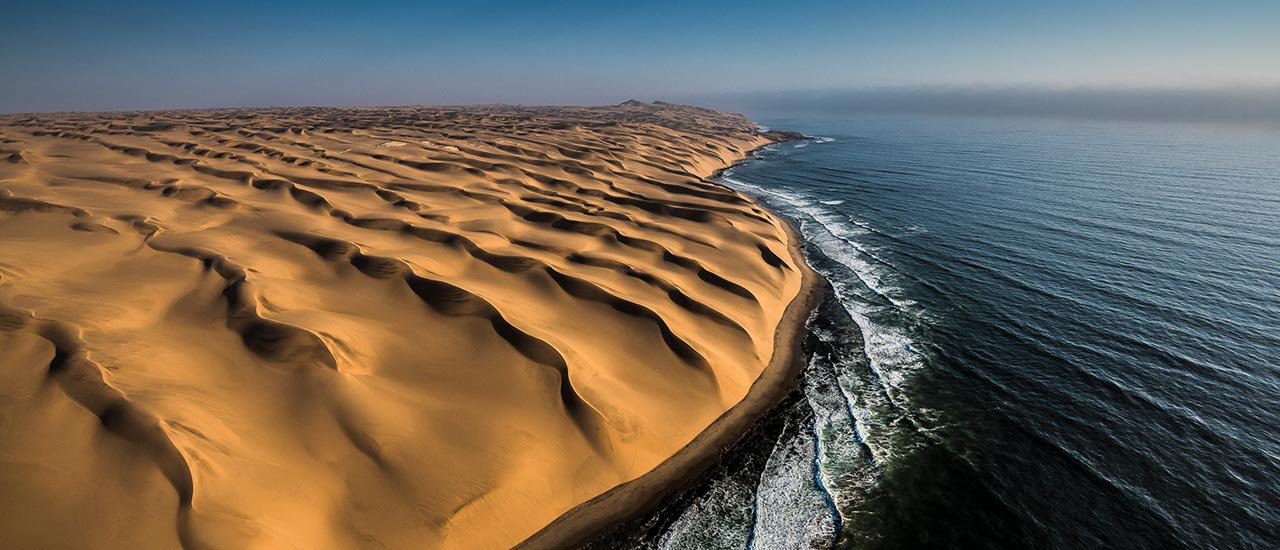 برخورد صحرا و دریا در نامبیا