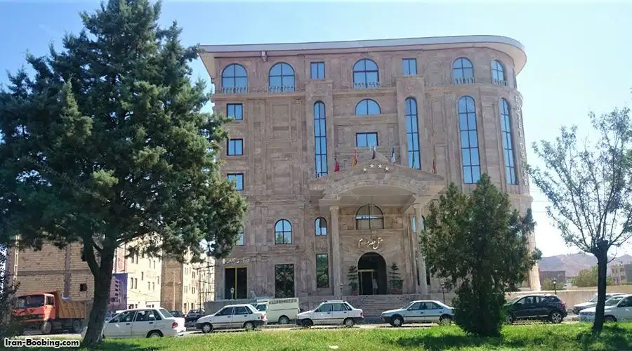 Bastam Ghasr Hotel Shahrud
