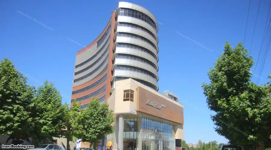 Laleh Hotel Baneh
