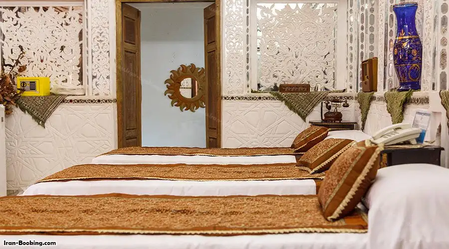 image 4 from Malek-o Tojjar Hotel Yazd