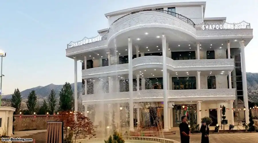Shapoor Khast Hotel