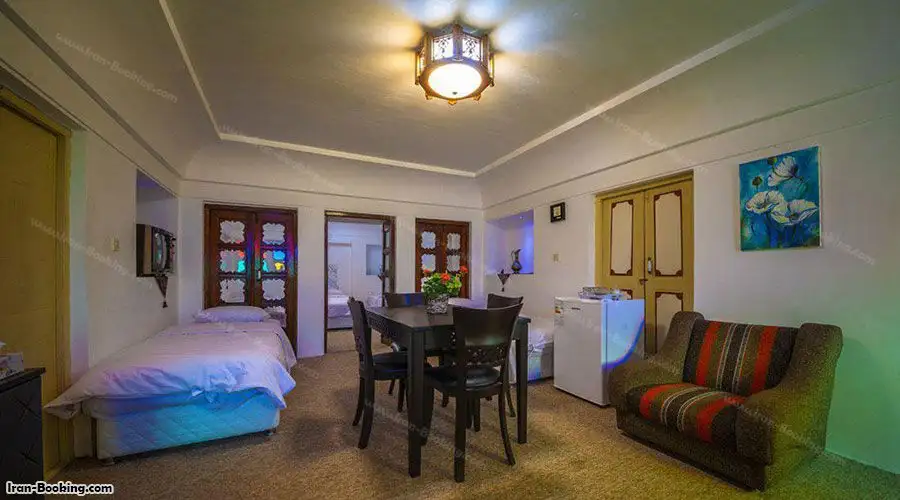 image 4 from Tabib Traditional Hotel Shushtar