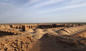 کاروانسرای دیر گچین