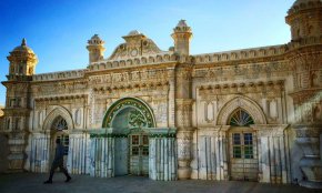 مسجد رنگونی های آبادان