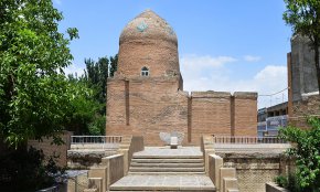 آرامگاه استر و مردخای