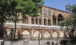 عمارت وکیل