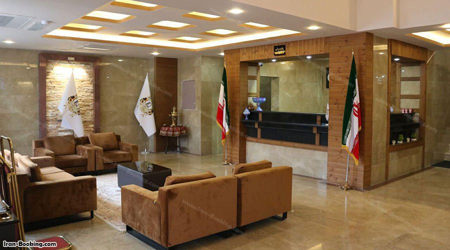 لابی هتل ابریشمی لاهیجان