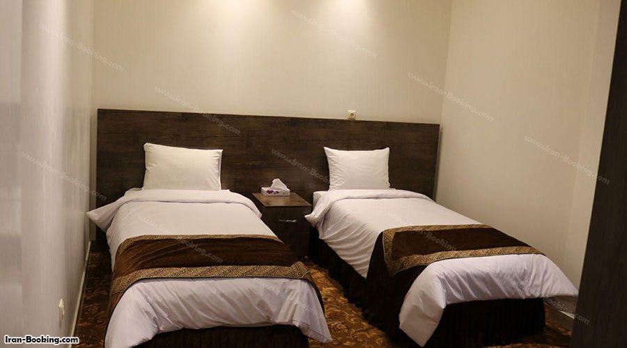 اتاق توئین هتل ابریشمی لاهیجان