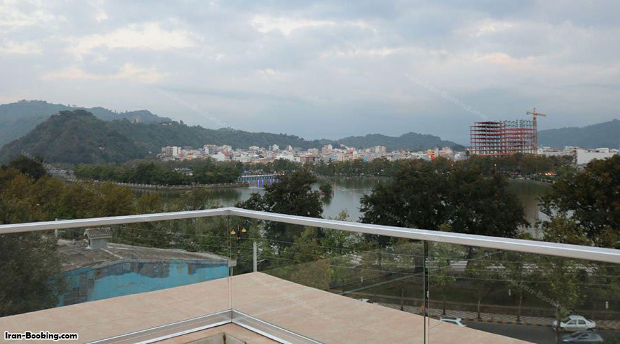 ویو تراس هتل ابریشمی لاهیجان