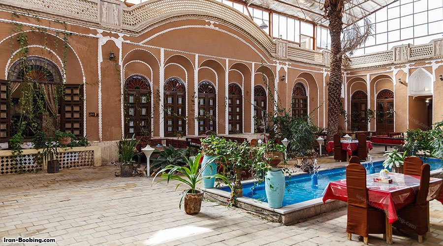 عکس هتل ادیب ممالک یزد