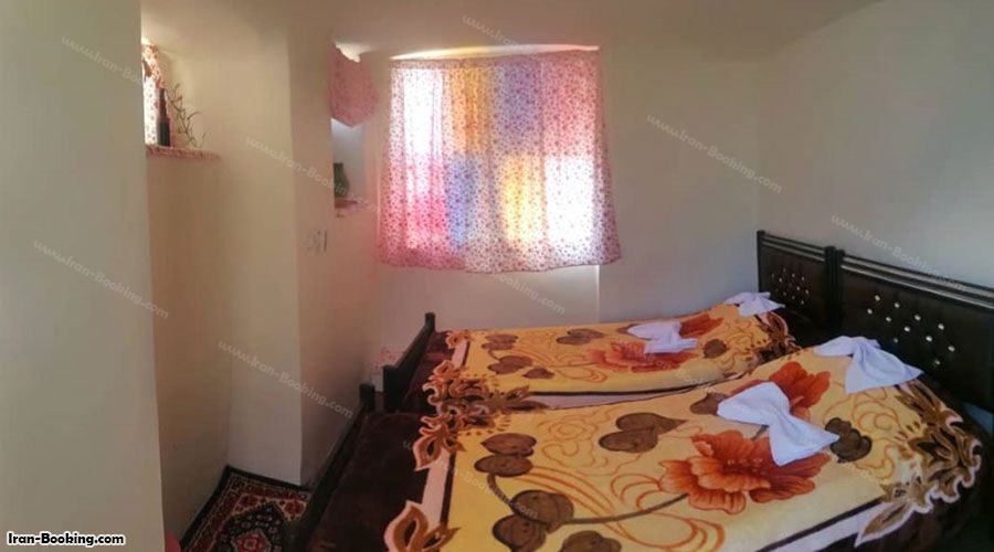 اتاق توئین اقامتگاه بوم گردی خانه خشتی یزد