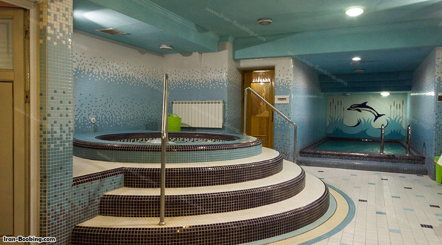 استخر هتل الغدیر مشهد
