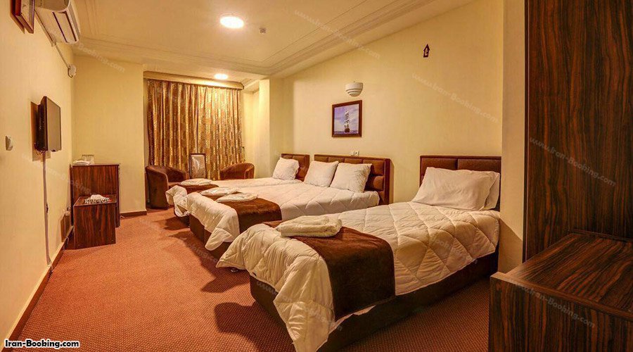 اتاق 4 تخته هتل الوند 1 قشم