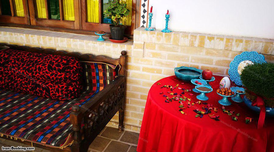 محوطه هتل سنتی آمیرزا کاشان