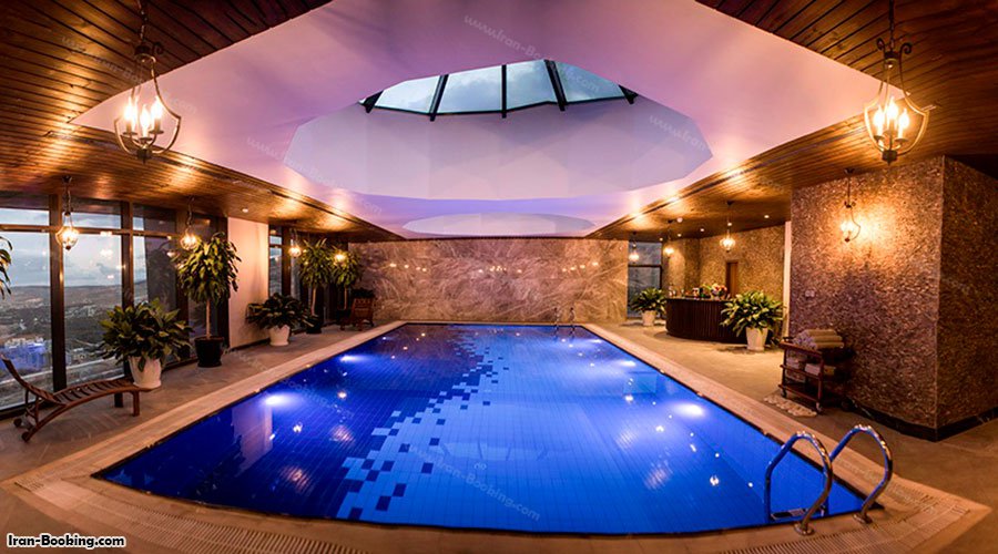 استخر هتل آنا ارومیه