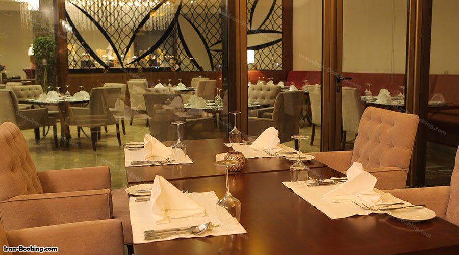 میز رستوران هتل آنا ارومیه