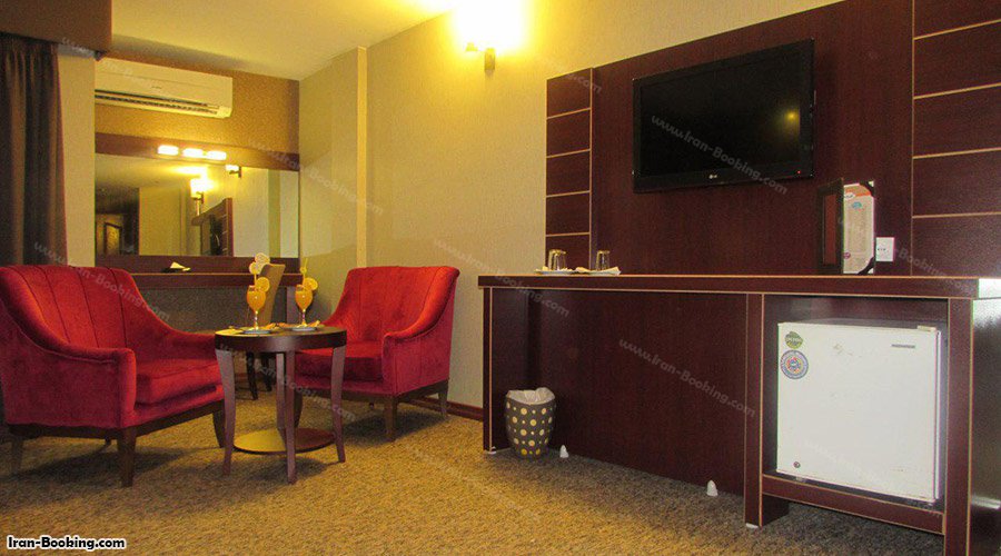 عکس داخل اتاق هتل آرامیس کیش