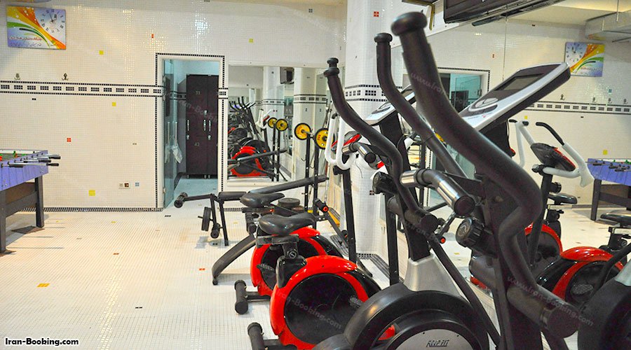 تجهیزات ورزشی هتل آساره تهران