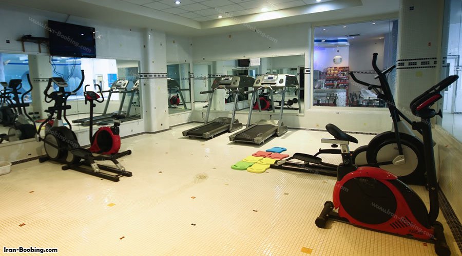 باشگاه بدنسازی هتل آساره تهران
