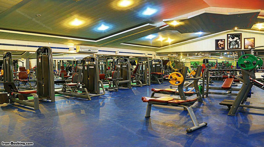 باشگاه ورزشی هتل اسرم ساری