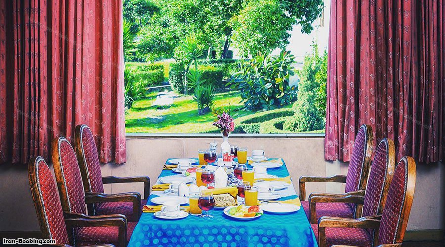 رستوران هتل آزادی رامسر