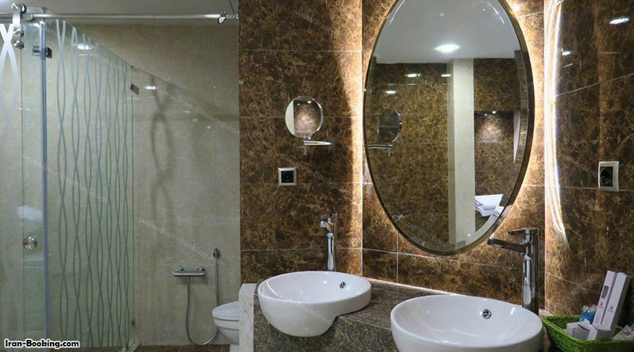 سرویس بهداشتی اتاق هتل آزادی رامسر