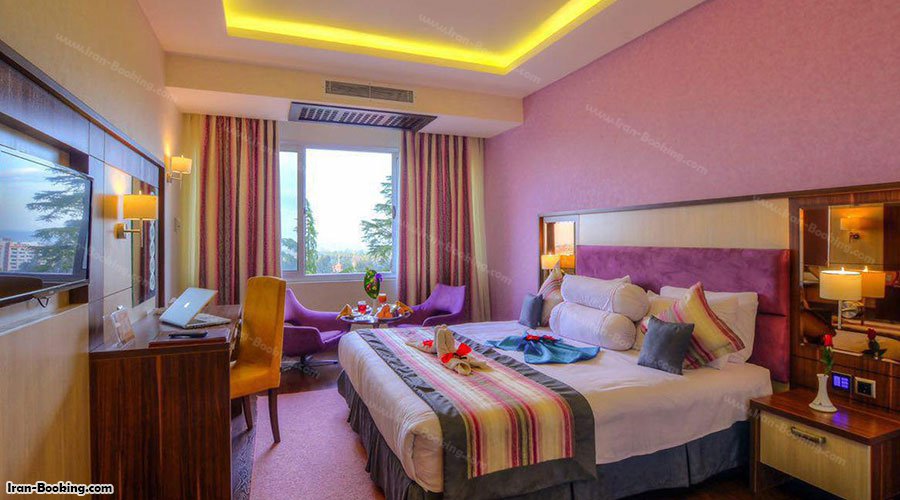 اتاق دوتخته هتل پارسیان آزادی رامسر
