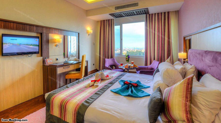 اتاق هتل پارسیان آزادی رامسر
