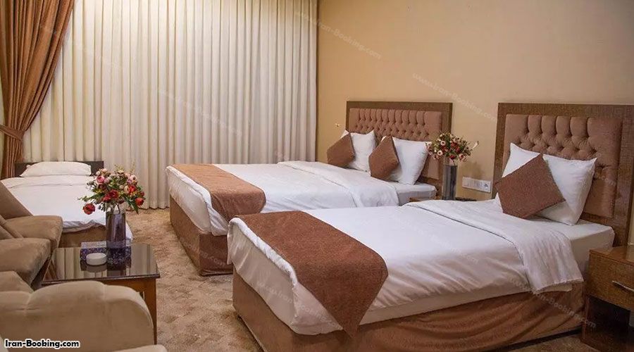 اتاق توئین هتل آزادی تبریز