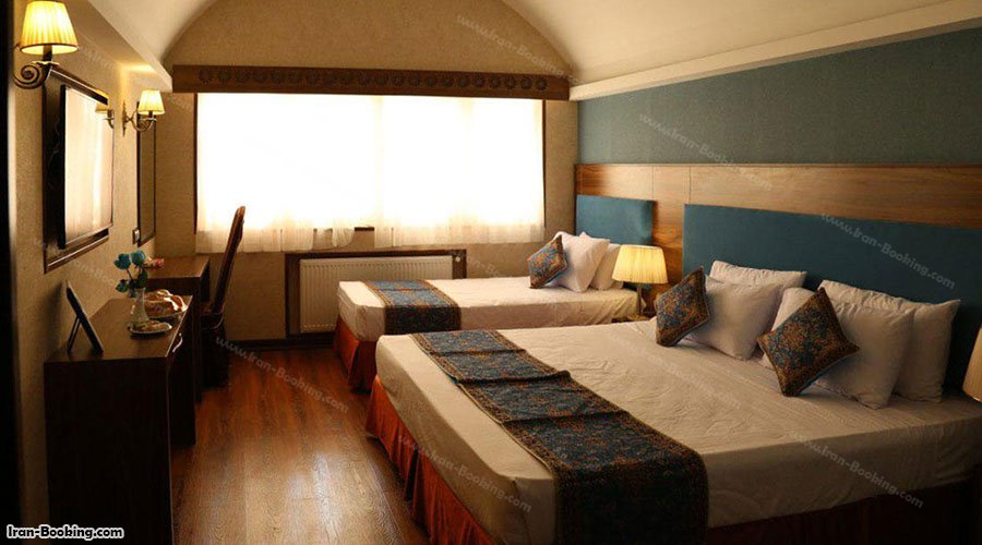 اتاق سه تخته هتل پارسیان یزد