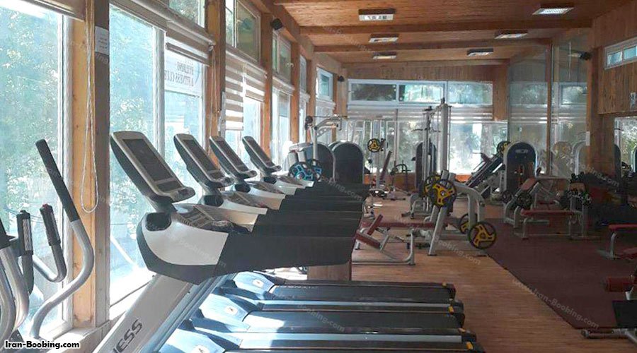 باشگاه بدنسازی هتل بلوط تهران