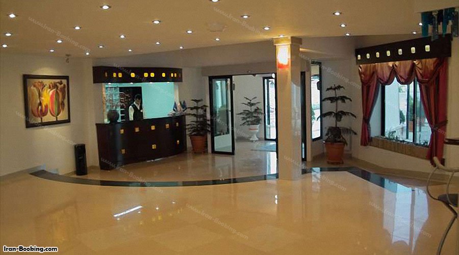 پذیرش هتل دنیز باری ارومیه