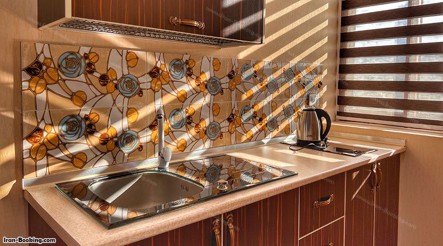 اشپزخانه اتاق هتل قصر بسطام شاهرود