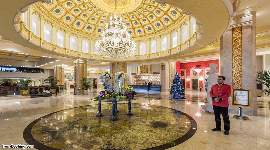 لابی هتل اسپیناس پالاس بهرود
