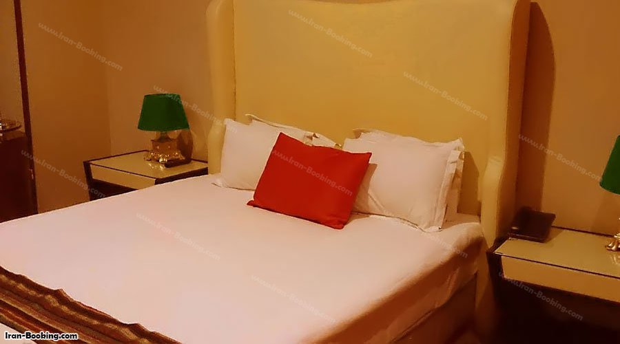 اتاق کوئین هتل بوتانیک گرگان