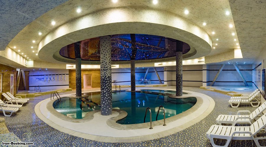 استخر هتل چمران شیراز