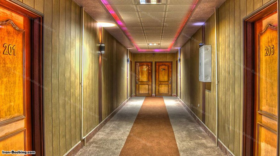 راهرو هتل ارشاد سرعین