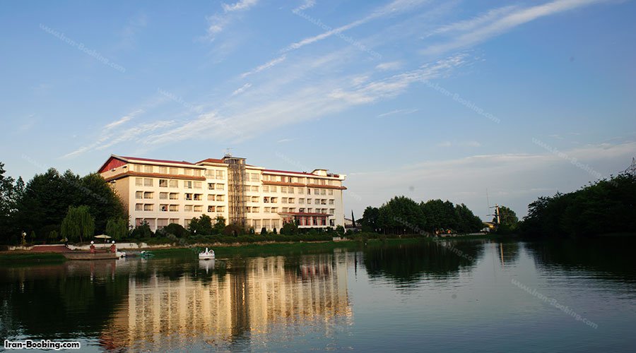 دریاچه هتل اسپیناس آستارا