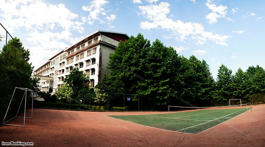 زمین تنیس هتل اسپیناس آستارا