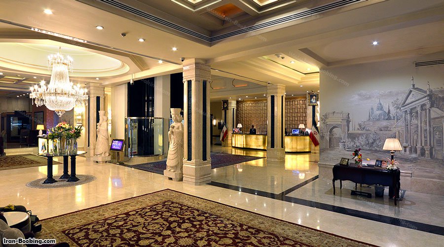 لابی هتل اسپیناس تهران