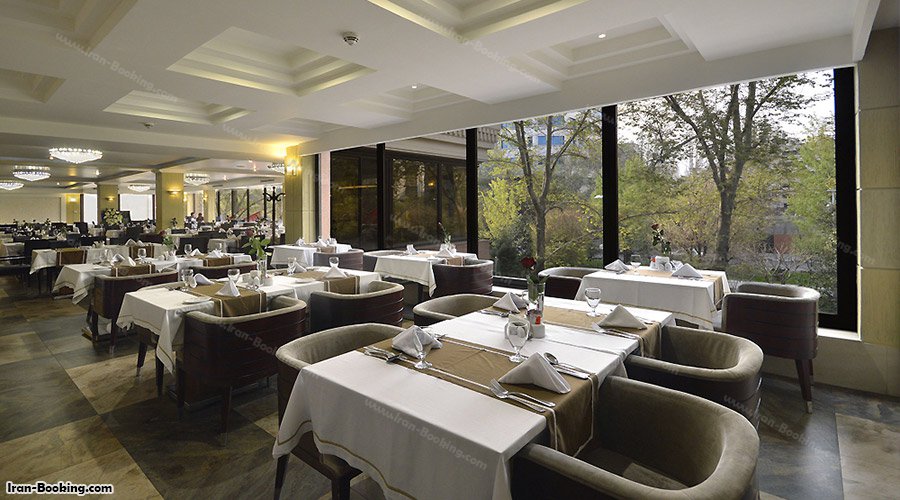 رستوران مدیترانه هتل اسپیناس تهران