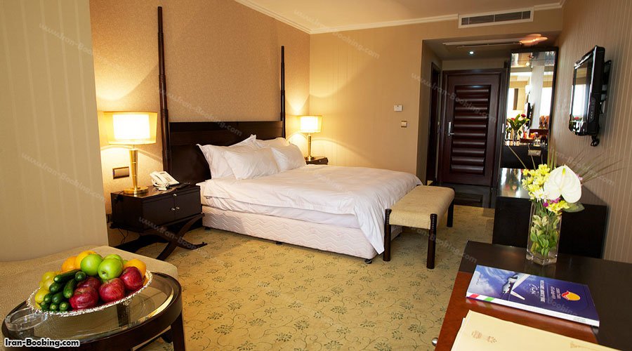 اتاق هتل اسپیناس تهران
