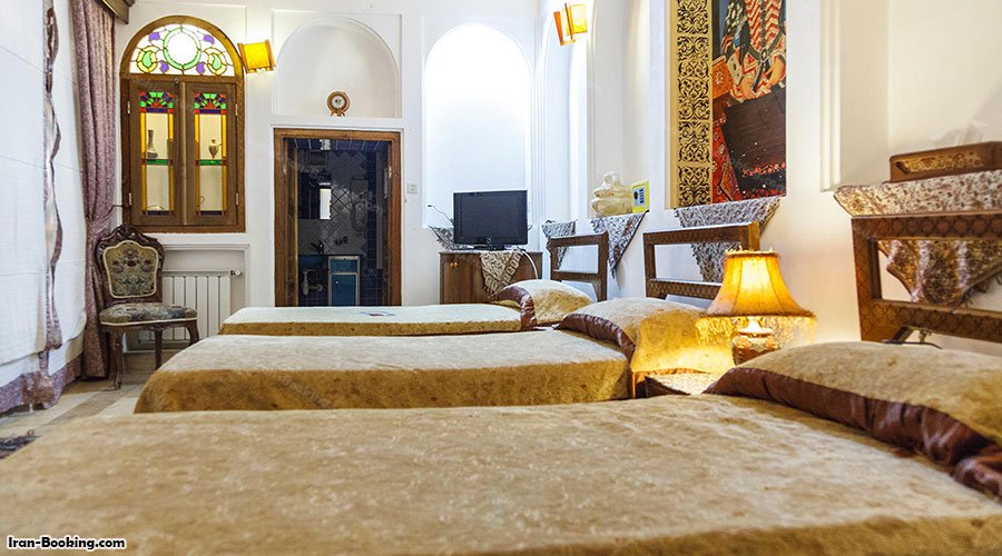 اتاق سه تخته هتل فهادان یزد