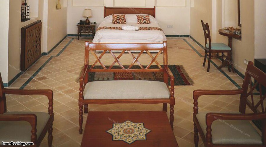 اتاق دوتخته اقامتگاه سنتی فلاحتی کاشان