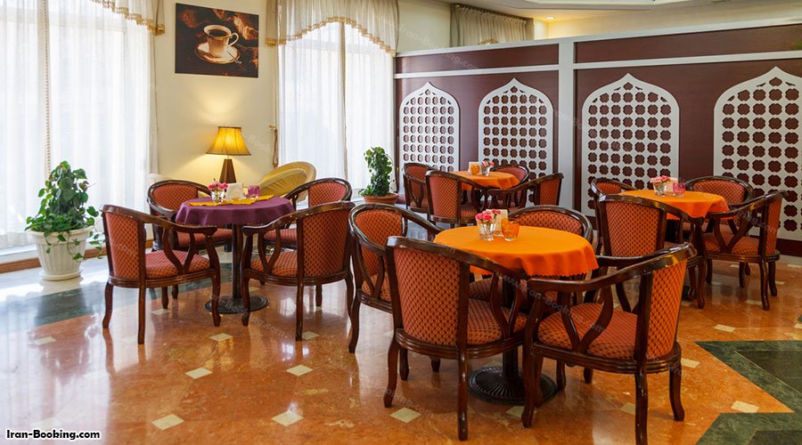 کافی شاپ هتل قصر الضیافه مشهد