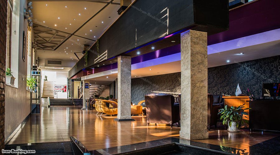 فضای داخلی هتل بزرگ مراغه