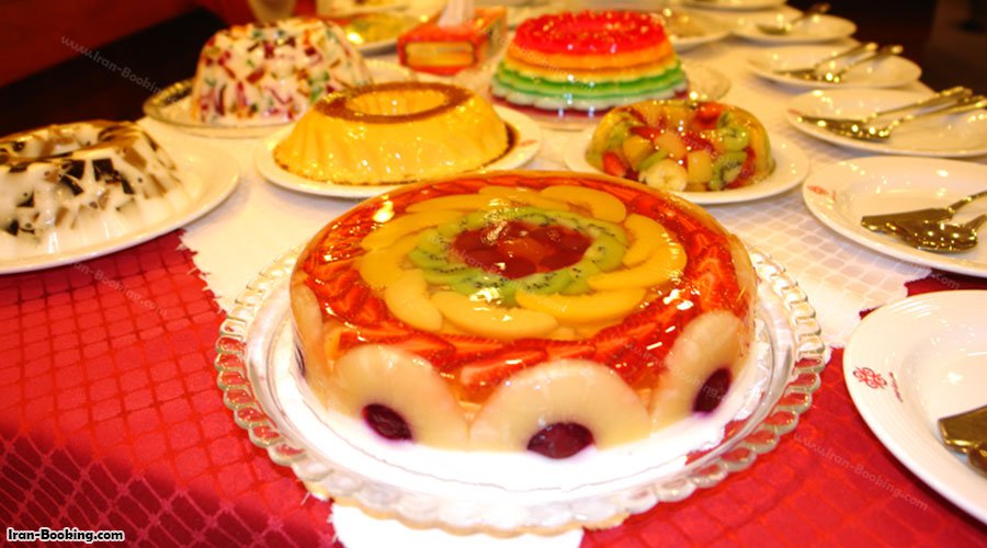 میز رستوران فام هتل بزرگ زنجان