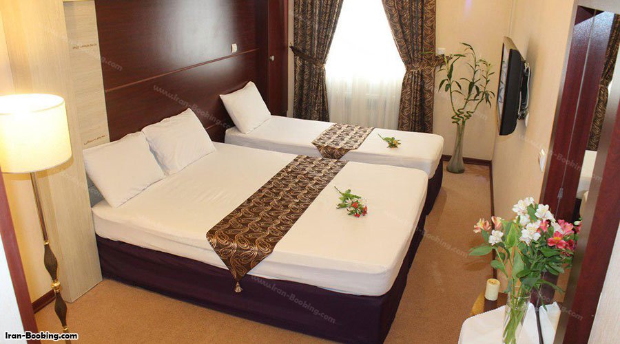 اتاق سه تخته هتل هفت آسمان مشهد