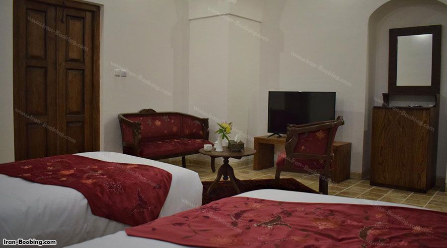 اتاق سه تخته هتل هومان یزد