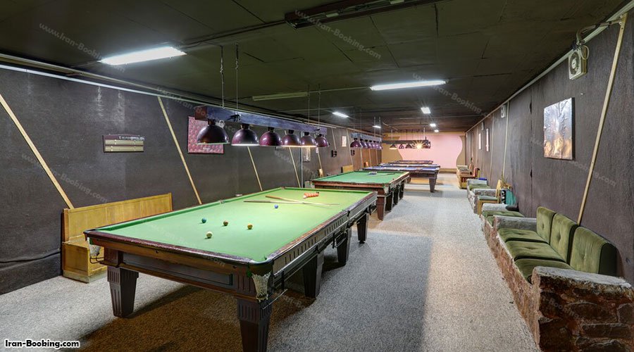 سالن بیلیارد هتل جهانگردی دیزین